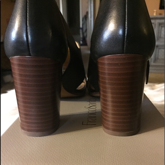 FRANCO SARTO BLACK SANDALS - Picture 3 of 6
